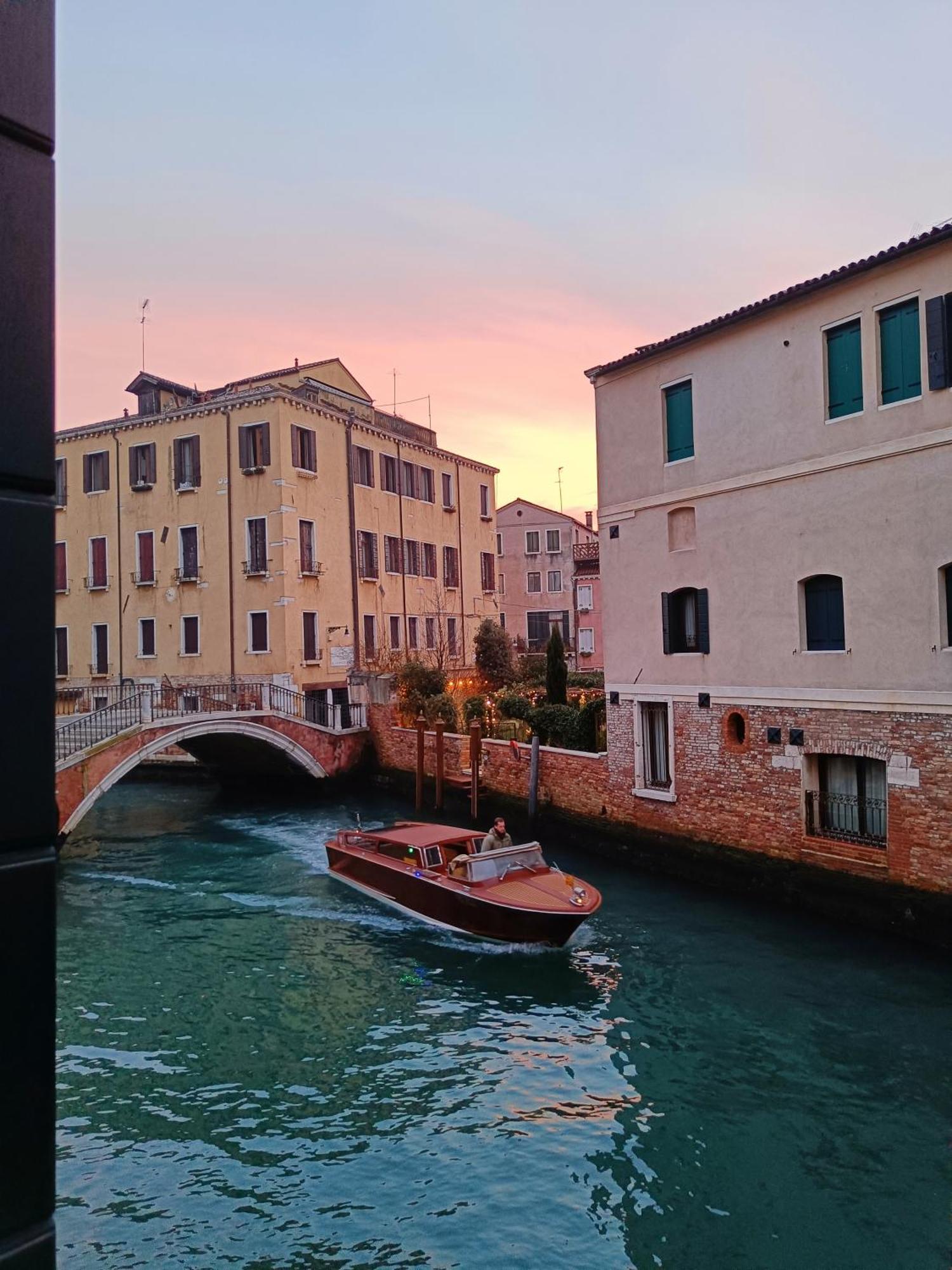 Ca' Dino Venice - Canal View Kültér fotó